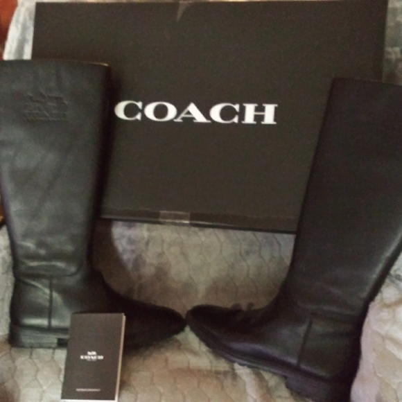 "BEAUTIFUL" Coach boots black - Picture 1 of 4